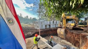 Santiago Peña defiende obras de avenida Avelino Martínez en San Lorenzo