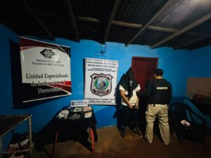Cae presunto microtraficante con marihuana y dinero en efectivo tras allanamiento en Pedro Juan Caballero