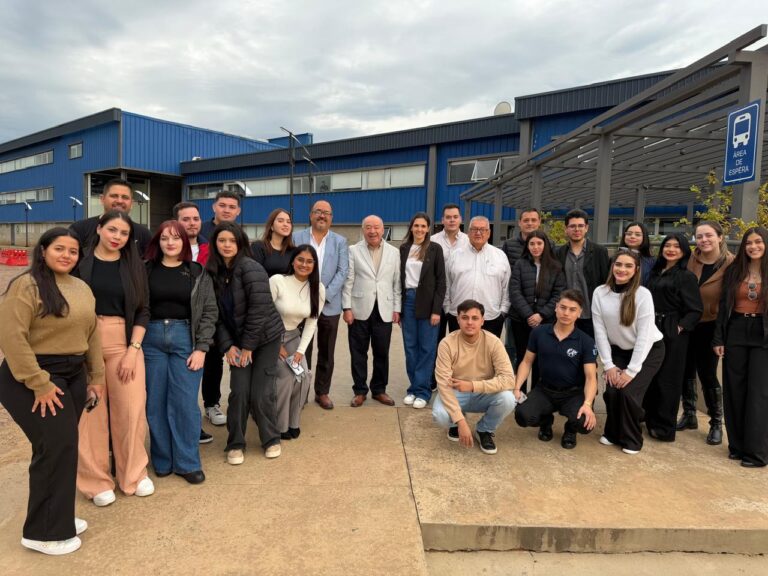 Futuros profesionales del comercio exterior de Pedro Juan Caballero viven la experiencia de la logística real en Terport