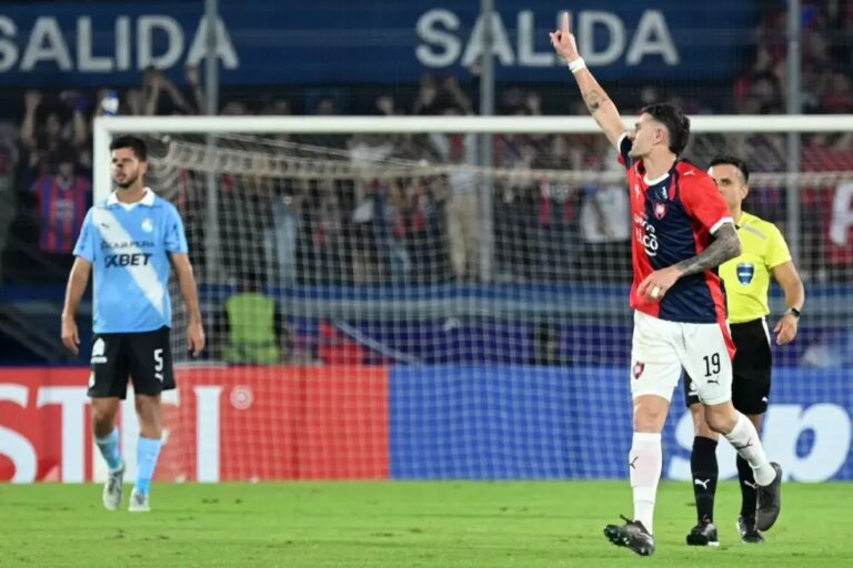 Cerro Porteño gana a Sporting Cristal y avanza a octavos de Libertadores.