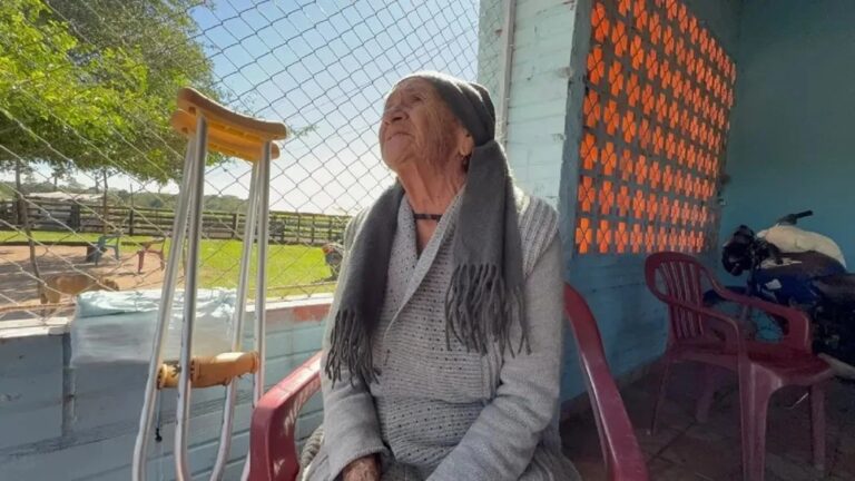 Mujer de 87 años, con movilidad reducida, teme cuatreros en Concepción.