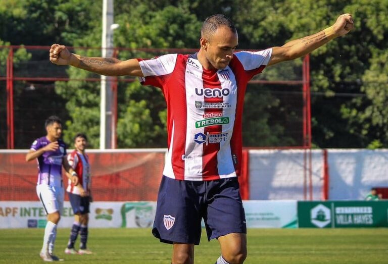 Celebración triunfal del Benjamín Aceval – Fútbol de Intermedia