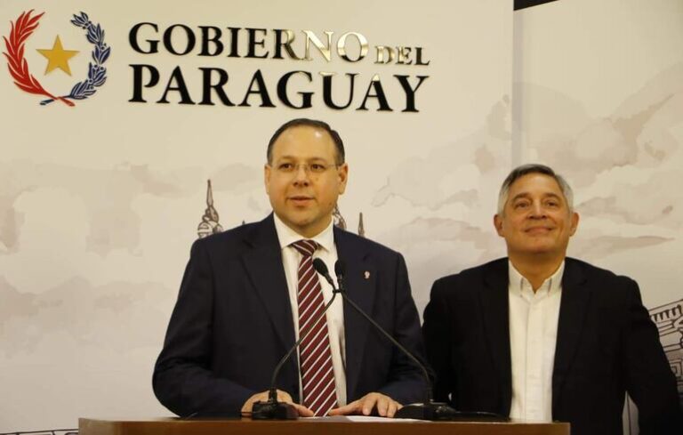 Adolfo Vallejos asume como viceministro de Culto del Ministerio de Educación en Paraguay
