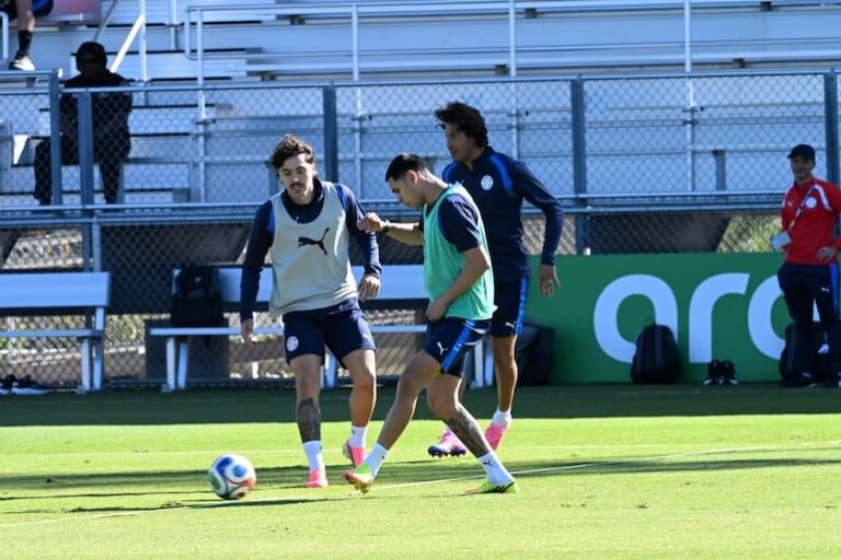 Alfaro realiza ajustes en el equipo a dos días del debut frente a Estados Unidos – Selección Paraguaya.