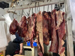 Carniceros del Mercado 4 de Asunción enfrentan bajas ventas durante el Mundial