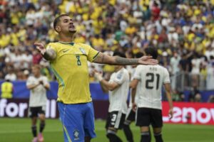 Bruno Guimarães, el motor de Brasil: destacado en asistencias y recorriendo 44,5 kilómetros en la Copa del Mundo.