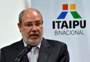 Itaipú Binacional destina más de G. 18 mil millones a jardinería en Hernandarias