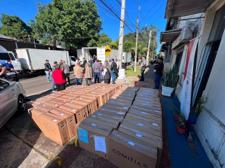 Llegan máquinas de votación a Caacupé para internas del 7 de junio