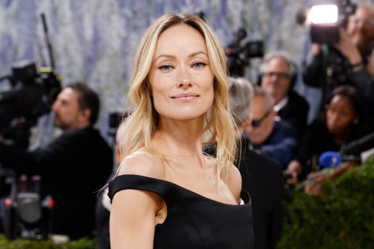 Olivia Wilde repasa su vida amorosa: su matrimonio a los 19 años, su ruptura con Jason Sudeikis y su noviazgo con Harry Styles