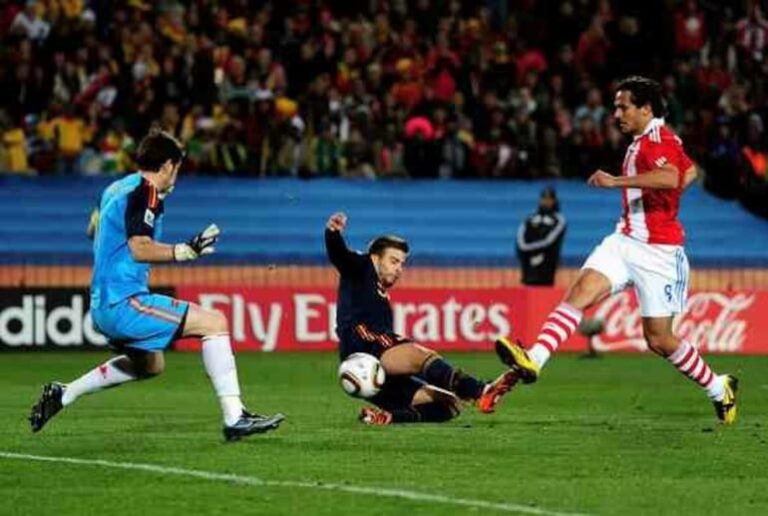 Roque Santa Cruz y la memoria del enfrentamiento con Casillas – Equipo Paraguayo