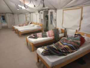 SEN reabre albergue en Costanera Sur de Asunción por bajas temperaturas