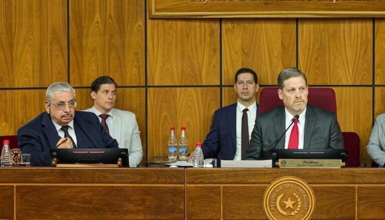Senado de Paraguay postergó por 30 días declaración de emergencia en el IPS