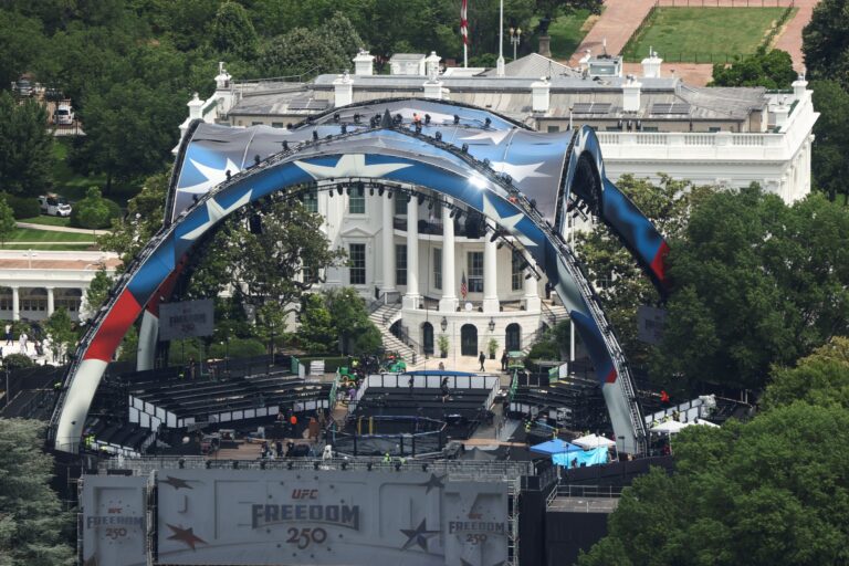 Una pelea de UFC en la Casa Blanca: el polémico evento deportivo de Trump desata una ola de críticas