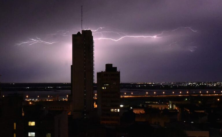 Vigilancia de la Salud emite recomendaciones ante lluvias y tormentas eléctricas en Paraguay