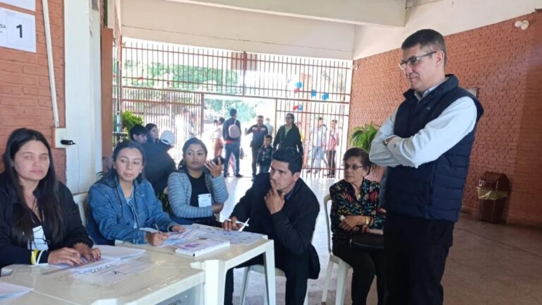 Ronald Acevedo competirá en Pedro Juan Caballero contra Luis Guillén.