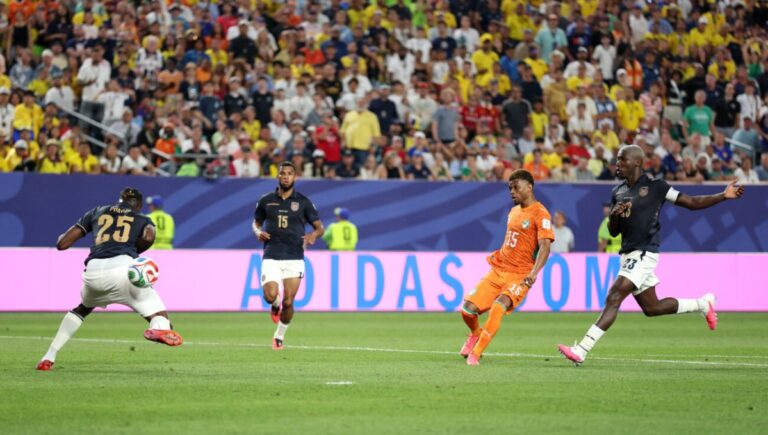 Costa de Marfil venció a Ecuador con gol final en Grupo E.