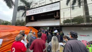 Ajuste del salario mínimo impactará pensión de adultos mayores en Paraguay