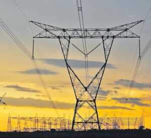 Aumento del 18,3% en consumo eléctrico urgente desafío para ANDE en Paraguay