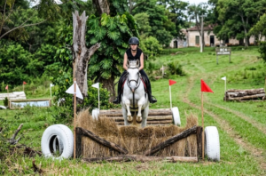 El Club Hípico Acá Carayá organiza un Concurso Completo de Equitación a partir del viernes – Polideportivo