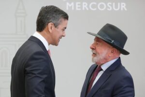 Diputados paraguayos repudian a Lula y exigen devolución de trofeos de guerra