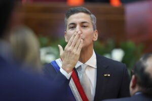 Duarte critica omisiones en informe de gestión de Peña ante UIP