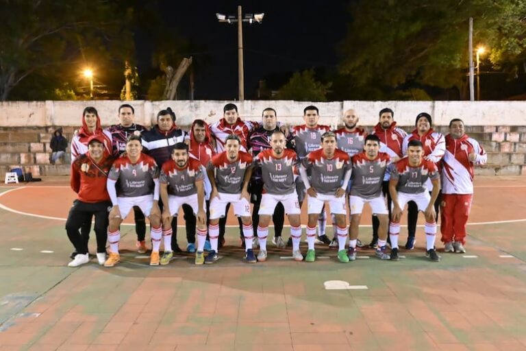 José Meza y Atenas permanecen liderando la Copa Oro de fútbol sala – Polideportivo