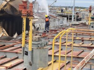 Explosión en barcaza deja cinco muertos y activa investigación en Paraguay