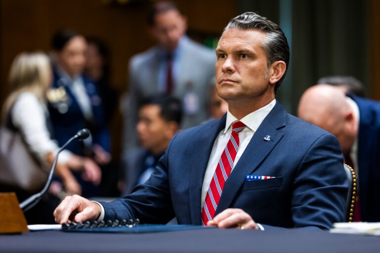Hegseth reclama decenas de miles de millones para la guerra con Irán mientras aumentan los plazos de Estados Unidos