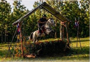 Competencia Mixta de Equitación en Honor al Día del Ejército Paraguayo – Polideportivo