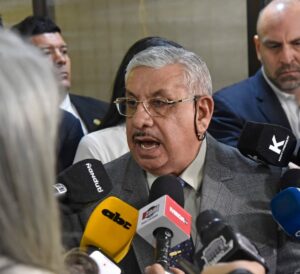 IPS de Paraguay anuncia plan para asegurar suministro de medicamentos en 15 días