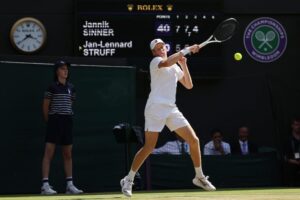 Sinner vence a Struff y avanza a semifinales en Wimbledon a pesar del calor – Polideportivo