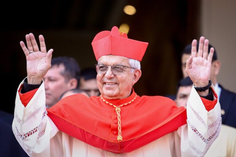 Renuncia el cardenal Adalberto Martínez como arzobispo de Asunción a los 75 años
