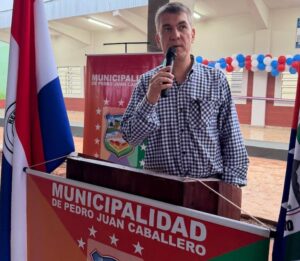 Ronald Acevedo renuncia en Pedro Juan Caballero para buscar reelección municipal