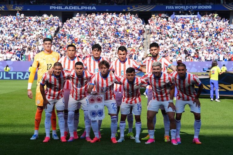 Paraguay avanza en el Ranking FIFA mientras Francia retoma el primer puesto en la carrera hacia el Mundial 2026.