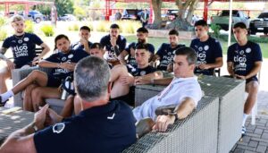Santiago Peña destaca el sacrificio de la Selección Paraguaya tras eliminación mundialista