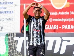 Santaní logra su tercer triunfo seguido en el Fútbol de Intermedia.
