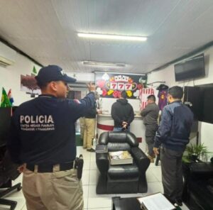 Allanan dos locales de apuestas clandestinas en Pedro Juan Caballero: dos detenidos y millonaria incautación de evidencias