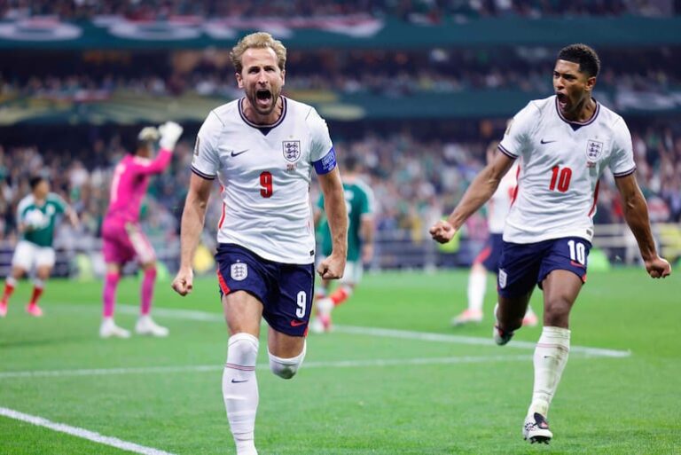 Inglaterra elimina a otro país anfitrión, México, en un emocionante partido – Copa del Mundo de Fútbol.