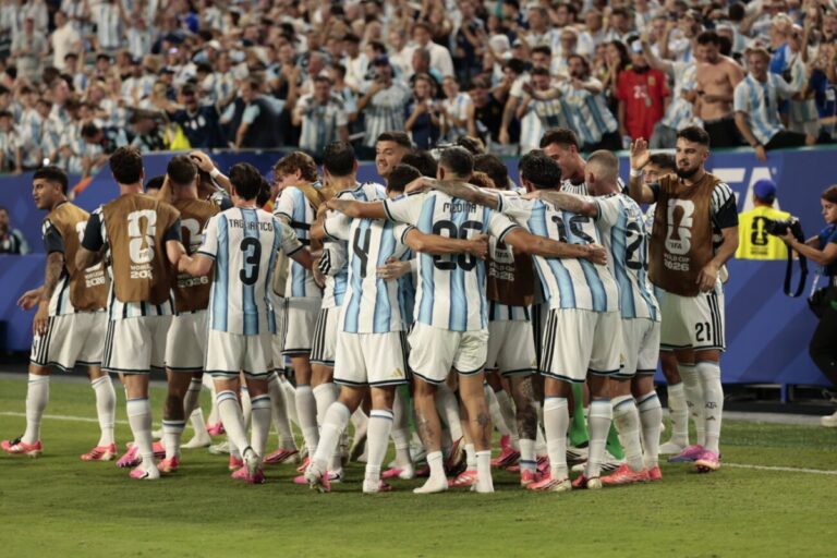 Argentina lucha contra Cabo Verde para avanzar a octavos Mundial 2026.