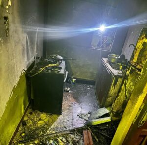 Cortocircuito sospechoso genera incendio en vivienda de Pedro Juan Caballero.