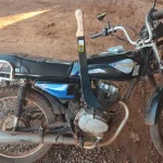 Asalto en Pedro Juan Caballero: ladrón abandona moto y machete.