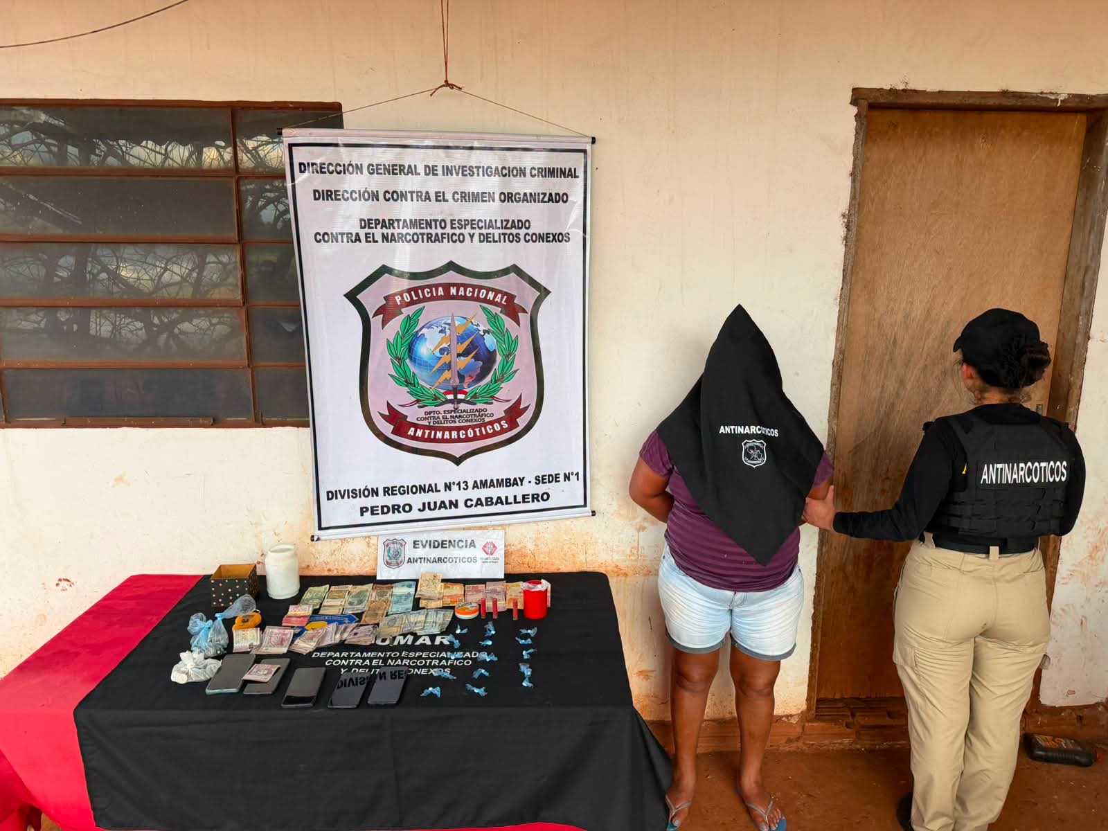 Detienen a mujer por narcotráfico en Cerro Corá, Amambay