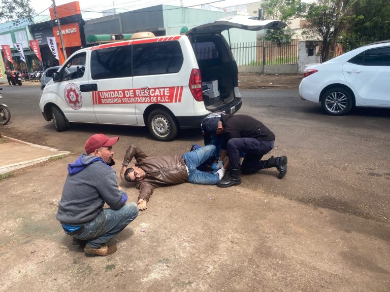 Motociclista de 63 años sufre grave accidente en Pedro Juan