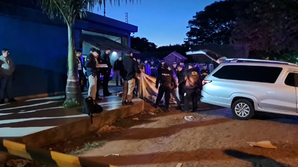 Asesinan a mujer brasileña y secuestran a su pareja en