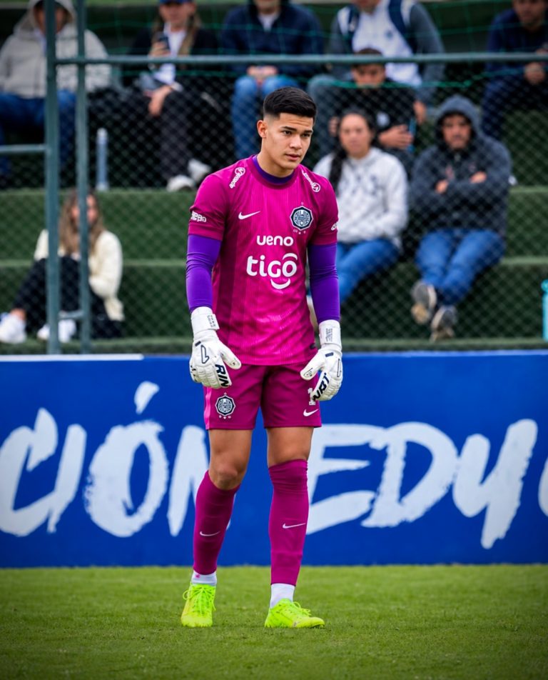 Enzo Maidana, arquero de Olimpia, convocado por EE. UU. Sub