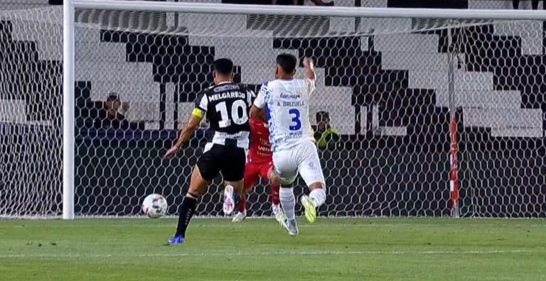 Melgarejo brilla en el regreso y le da victoria a